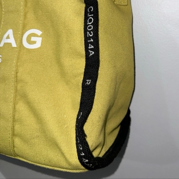 Authentic Marc Jacobs 'Lemoncello' The Tote' Yellow Tote Bag W Crossbody Strap - Picture 7 of 7